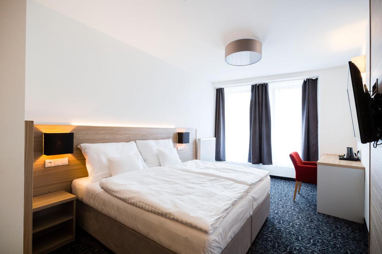 Hotel Koflik Strakonice Εξωτερικό φωτογραφία
